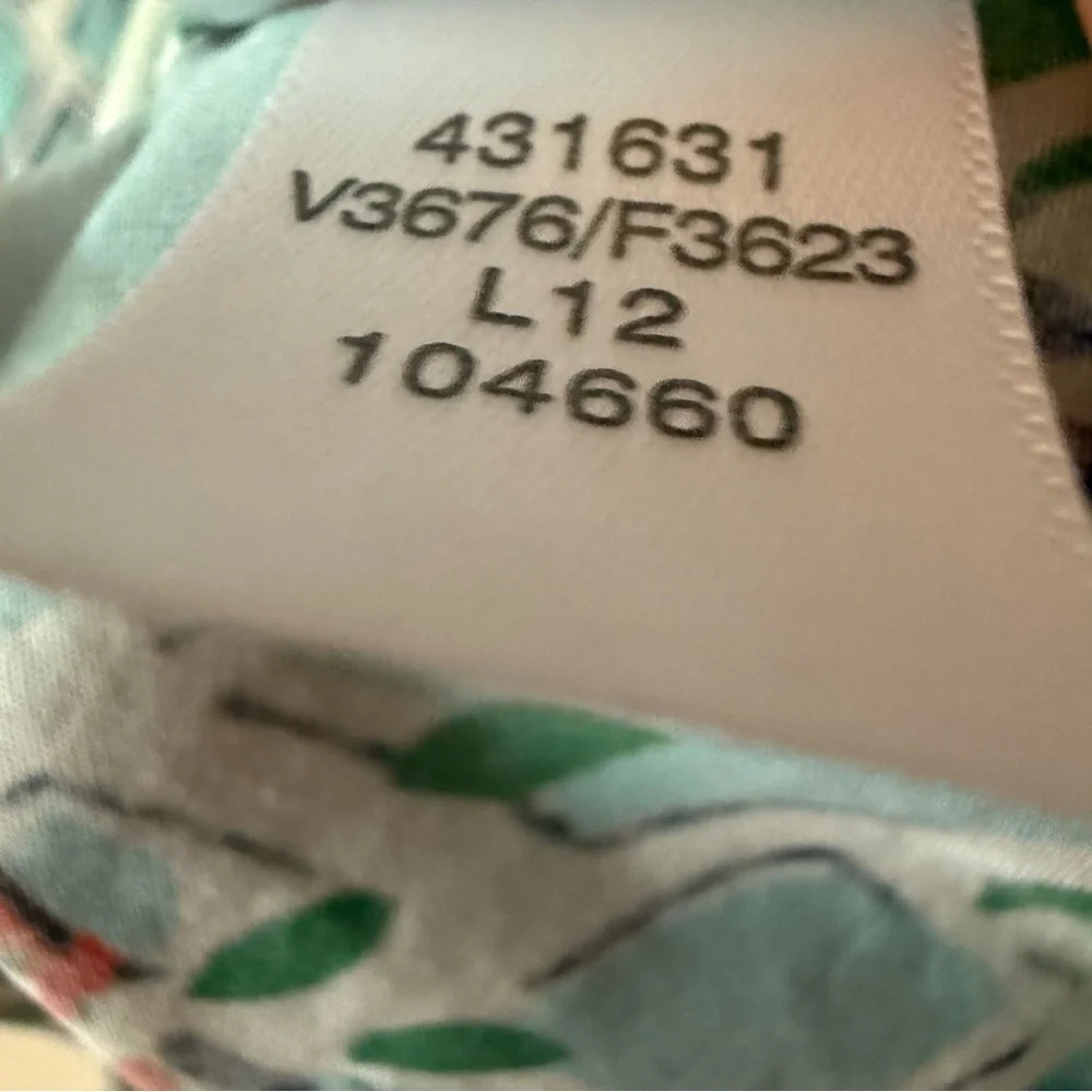 ❇️Lands' End Women's Aqua and Red Floral Button Down Shirt 2 for $22❇️ - Picture 3 of 5